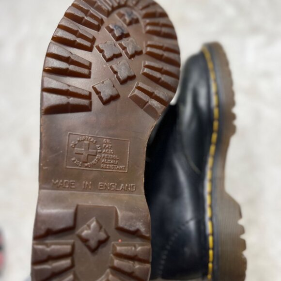 Dr. Martens Mens Black Leather Boots women Size 5 Lace-Up Made In England - Picture 6 of 6